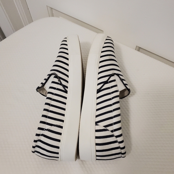 MIA Black & White Striped Loafers Size 10, casual, beachwear, preppy - Picture 8 of 12